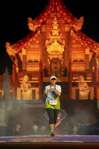 BIB: 320
                            <button type="button" onclick="openModal(22475716)" class="btn btn-primary btn-sm float-right btn-popup" data-toggle="modal" data-target=".modal-high-quality">
                        <i class="fas fa-shopping-cart"></i> Add to Cart
                    </button>
                                            <button type="button" onclick="isThisMe(22475716, true)" class="btn btn-success btn-sm float-right btn-popup btn-isme hidden" data-toggle="tooltip" data-placement="bottom" title="นี่คือรูปของคุณใช่ไหม คลิกที่นี่เพื่อเอาเข้าอัลบั้ม">
                        <i class="fas fa-plus"></i> Add to album
                    </button>
                    <button type="button" onclick="isThisMe(22475716, false)" class="btn btn-warning btn-sm float-right btn-popup btn-isnotme hidden">
                        <i class="fas fa-ban"></i> Remove from album
                    </button>